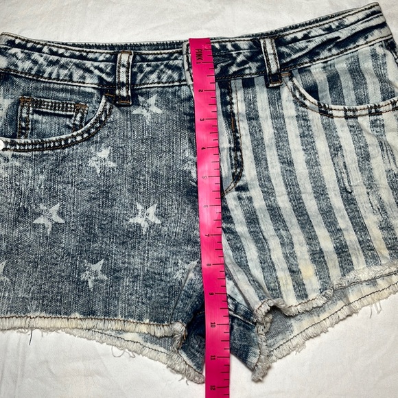 NWOT Mossimo High-Rise Faded Denim Stars & Stripes Shorts Size 5 - Picture 9 of 9